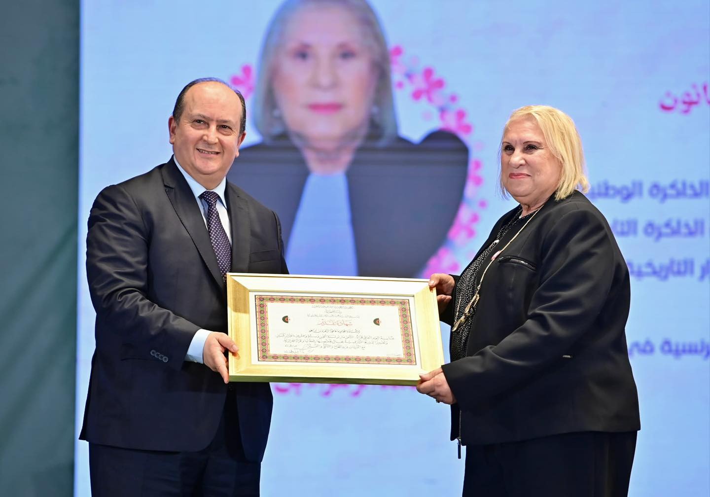 ممثلا لرئيس الجمهورية.. الوزير الأول يشرف على تكريم عدد من “النساء المتميزات”
