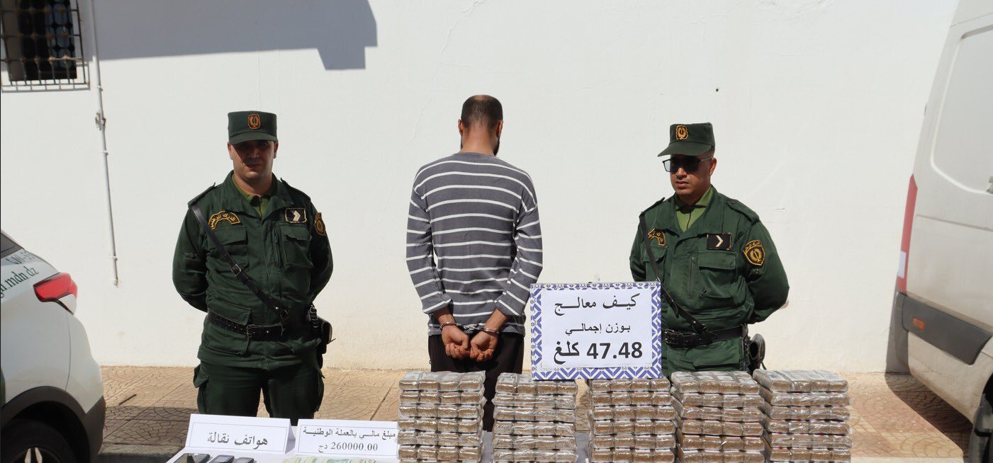 توقيف شخص وحجز قرابة نصف قنطار من الكيف المعالج بالشلف