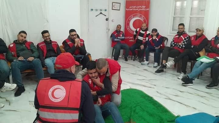 “مُسعف في كل بيت”.. الهلال الأحمر الجزائري ينظم حملة تدريبية مجانية عبر كامل التراب الوطني