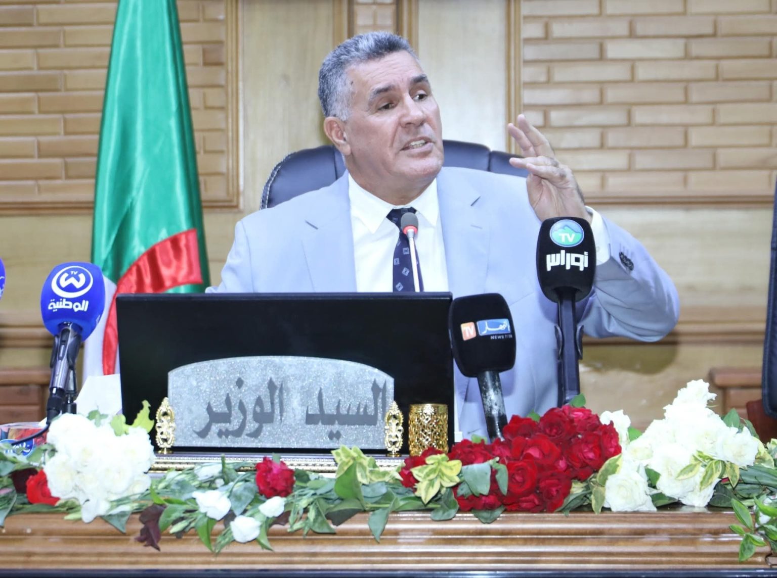 وزير الري: 20.8 مليار دينار و19 مشروعًا جديدًا لتعزيز التزود بالمياه في تيسمسيلت