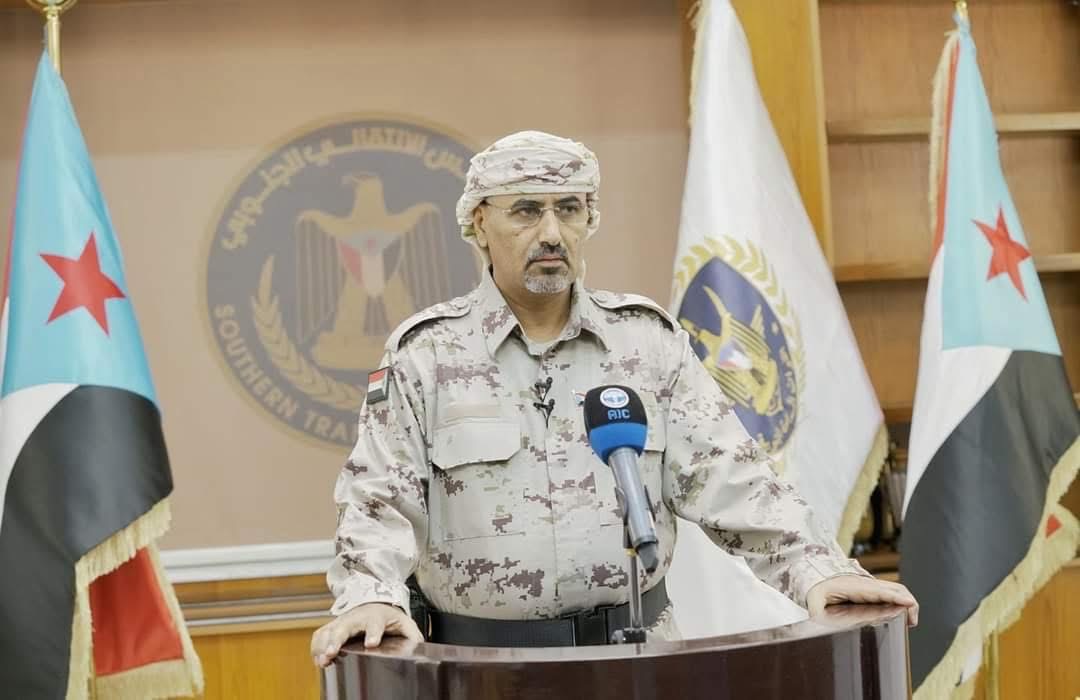 السعودية تعلن هروب عيدروس الزبيدي إلى أبوظبي بعد اتهامه بالخيانة العظمى