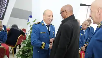 المدير العام للأمن الوطني يترأس حفل تهاني عيد الفطر ويشيد بجهود منتسبي الجهاز