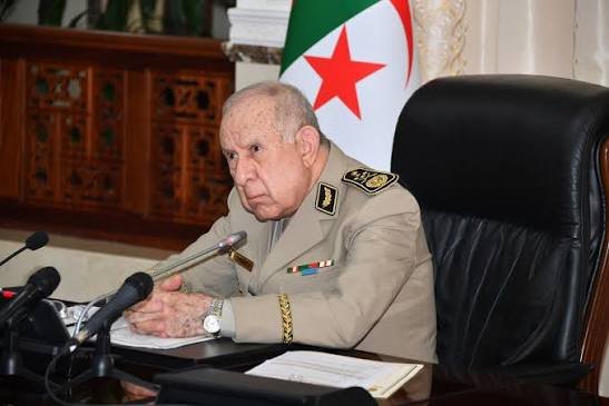 الفريق أول السعيد شنقريحة يشرف على افتتاح ملتقى وطني حول حماية المنشآت الحيوية