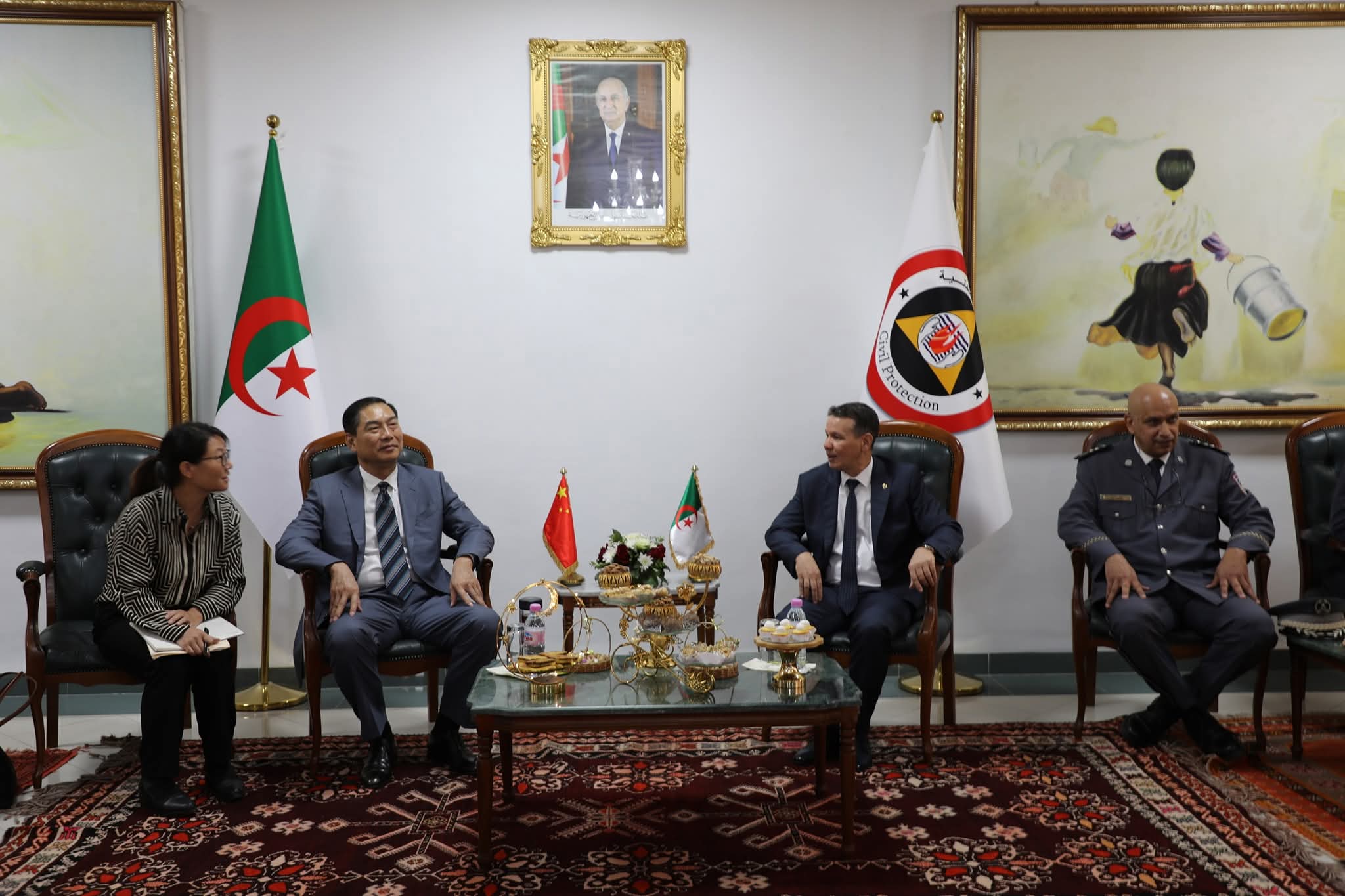 وفد من وزارة تسيير الطوارئ لجمهورية الصين الشعبية في زيارة للجزائر