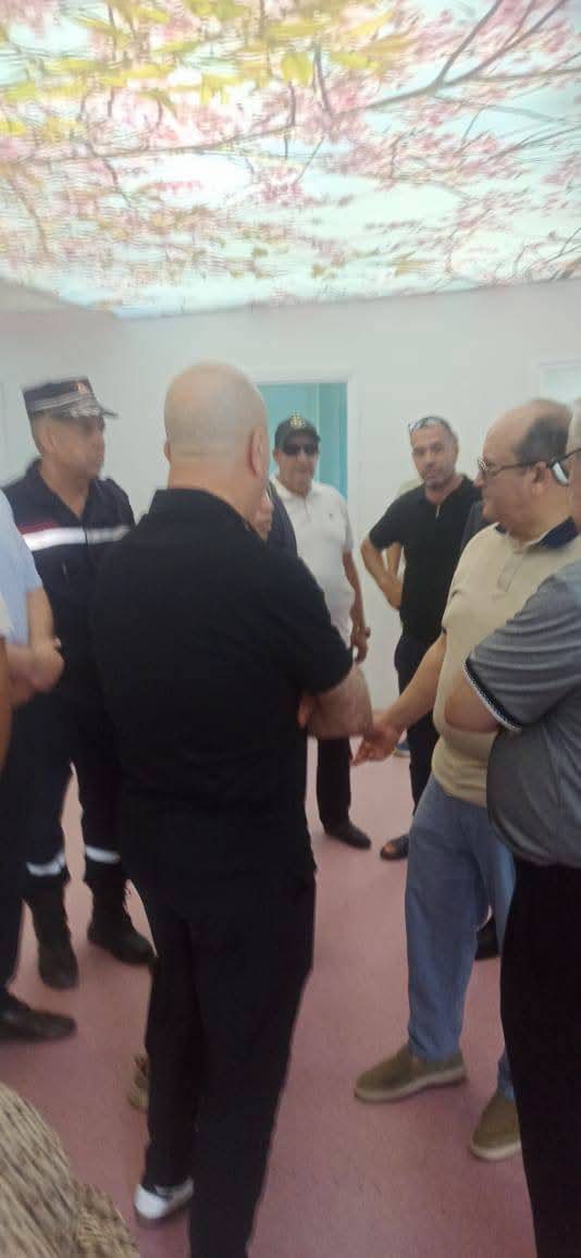 الوزير الأول مخاطبا الناقلين: “أرواح المسافرين أمانة في أعناقكم”