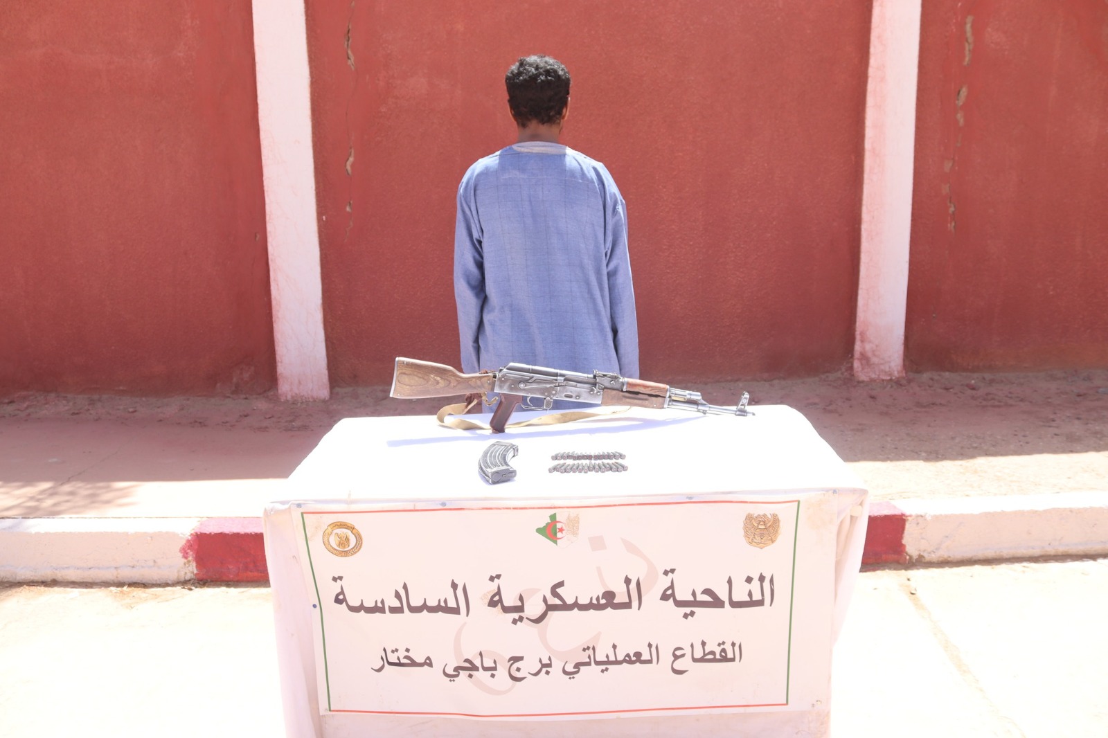 إرهابي يسلم نفسه ببرج باجي مختار..وتفكيك خلية إرهابية تتكون من 07 أشخاص بتمنراست