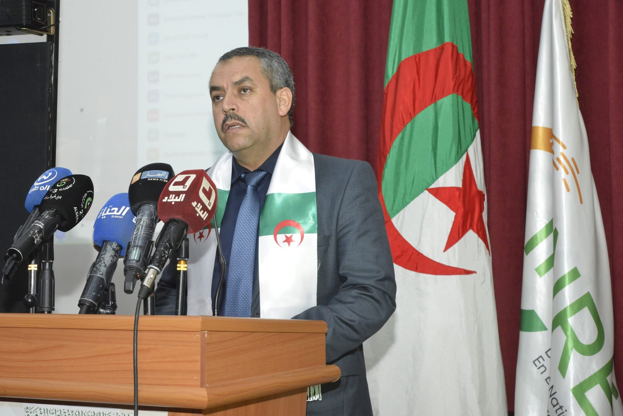 وزير التربية يشرف على انطلاق المسابقة التصفوية لأولمبياد علم الفلك والفيزياء الفلكية