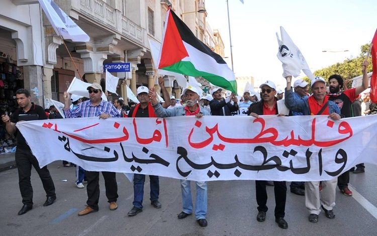 مسيرة حاشدة تجتاح شوارع الرباط رفضا للتطبيع و تضامنا مع فلسطين