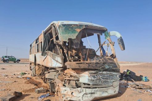 اصطدام حافلة وشاحنة بتيميمون يخلّف 3 وفيات و20 مصابًا
