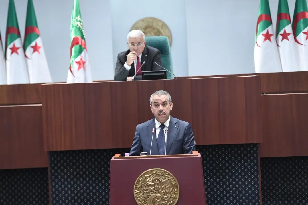 وزير التربية: تجهيز جميع الابتدائيات بالألواح الإلكترونية مع نهاية 2026