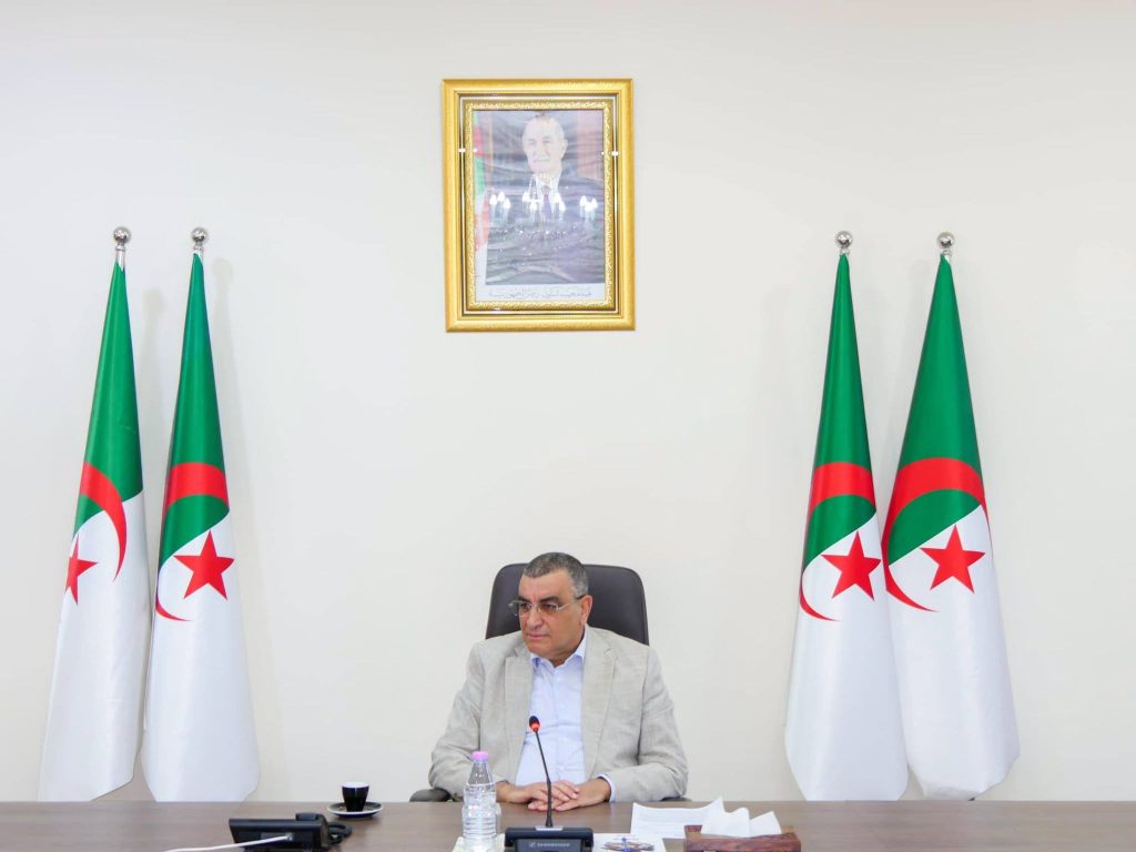 توجيهات لتسريع وتيرة إنجاز مشروع منفذ جن جن العلمة