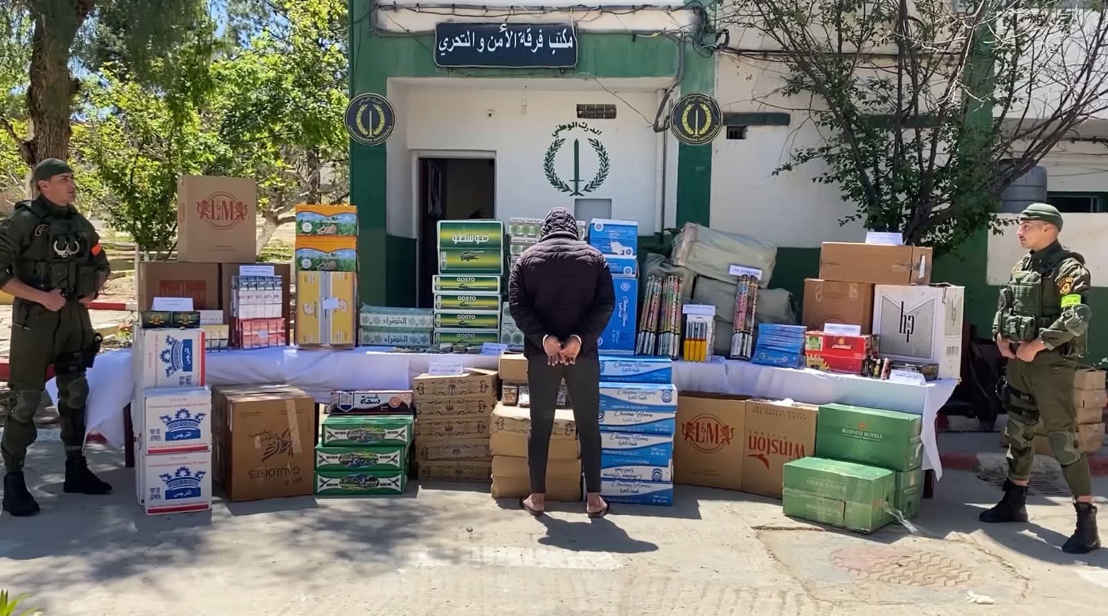 المدية: حجز 13130 كيس شمة مقلدة و5480 علبة سجائر محلية وأجنبية ومبلغ مالي معتبر