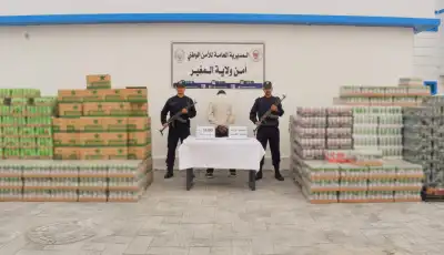 شرطة المغير تضبط أكثر من 16 ألف وحدة كحول غير مرخص وتوقف شخصًا