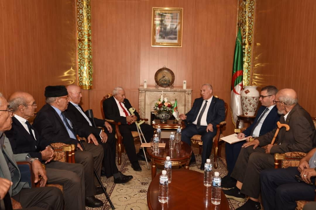 وزير المجاهدين يستقبل رئيس الجمعية الوطنية لكبار معطوبي حرب التحرير الوطني
