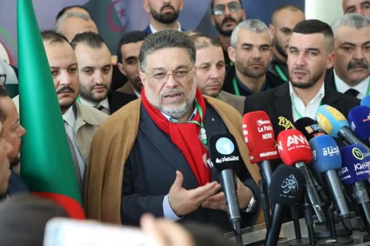 لعهدة جديدة…لمين عصماني رئيسا لحزب صوت الشعب