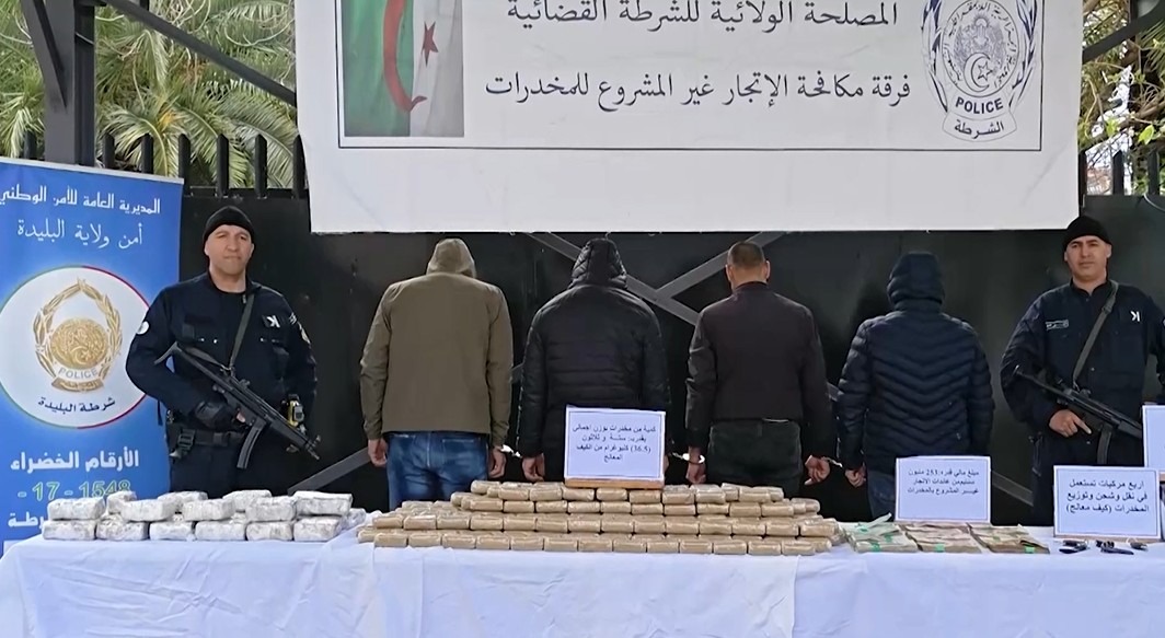 توقيف 8 أشخاص وحجز أزيد من 86 كلغ من الكيف المعالج قادمة من المغرب