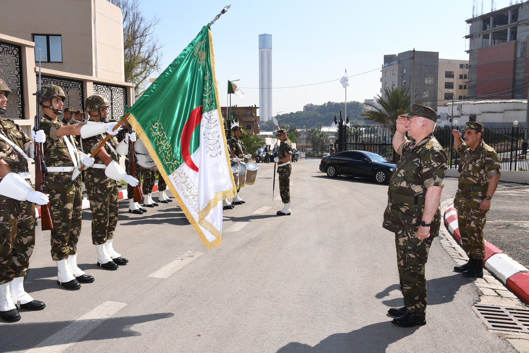 اللواء بن بيشة يدشن المقر الجديد للمديرية المركزية للوقود