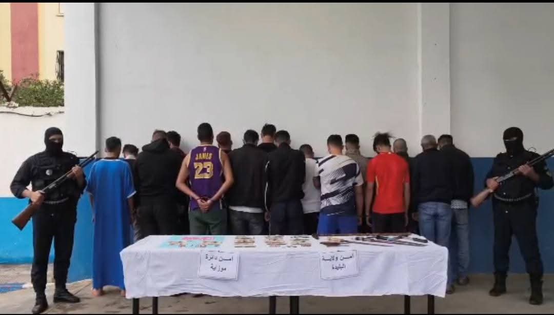 البليدة: توقيف 16 شخصا في قضايا إجرام وعصابات احياء