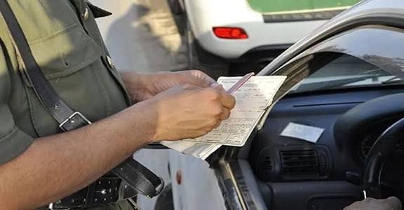 وزير العدل يعلن إلزامية شهادة السلبية من المخدرات للحصول على رخصة السياقة