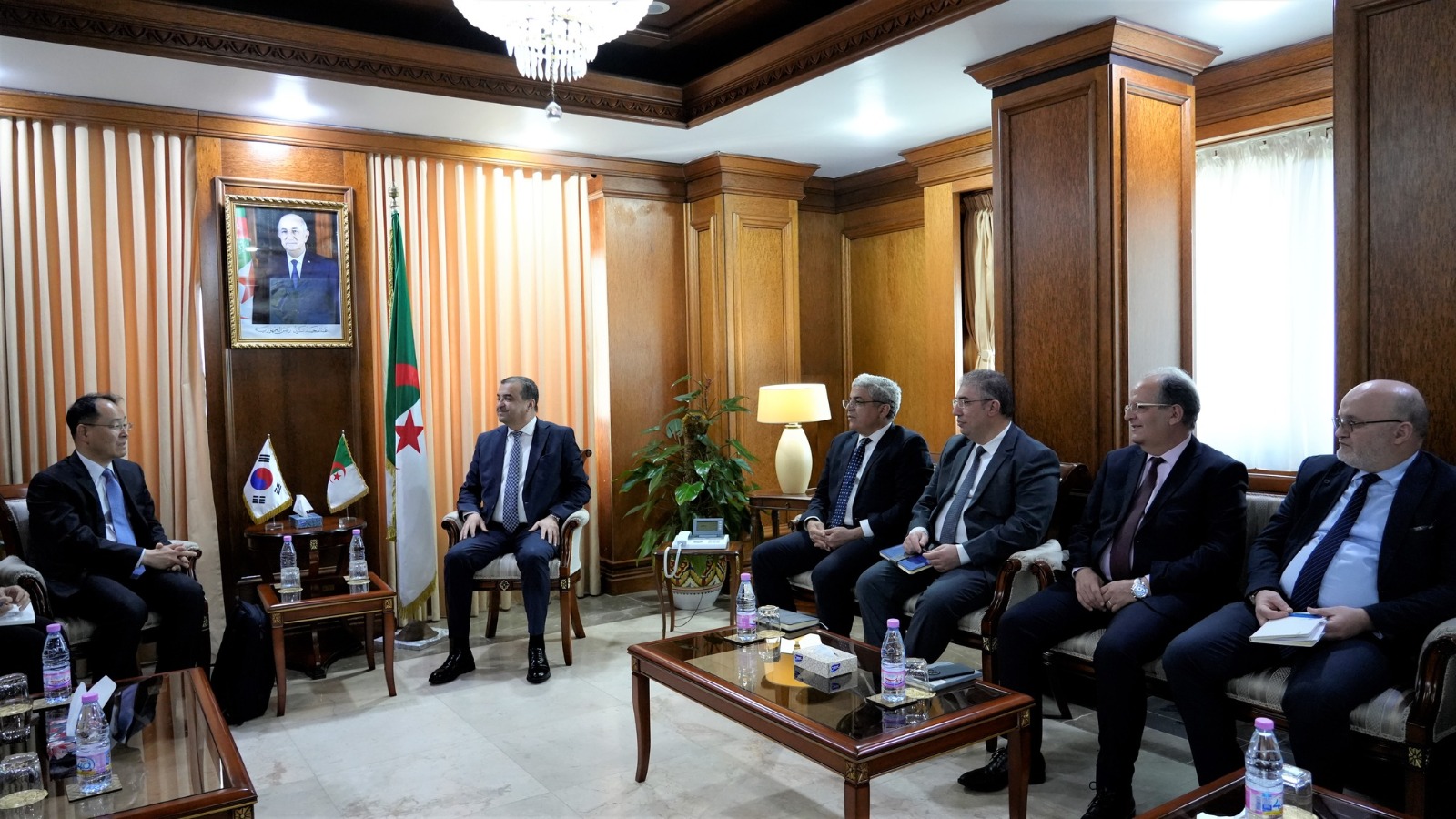 الجزائر-كوريا: بحث سبل تعزيز الشراكة في المحروقات وتوسيع الاستثمارات الطاقوية