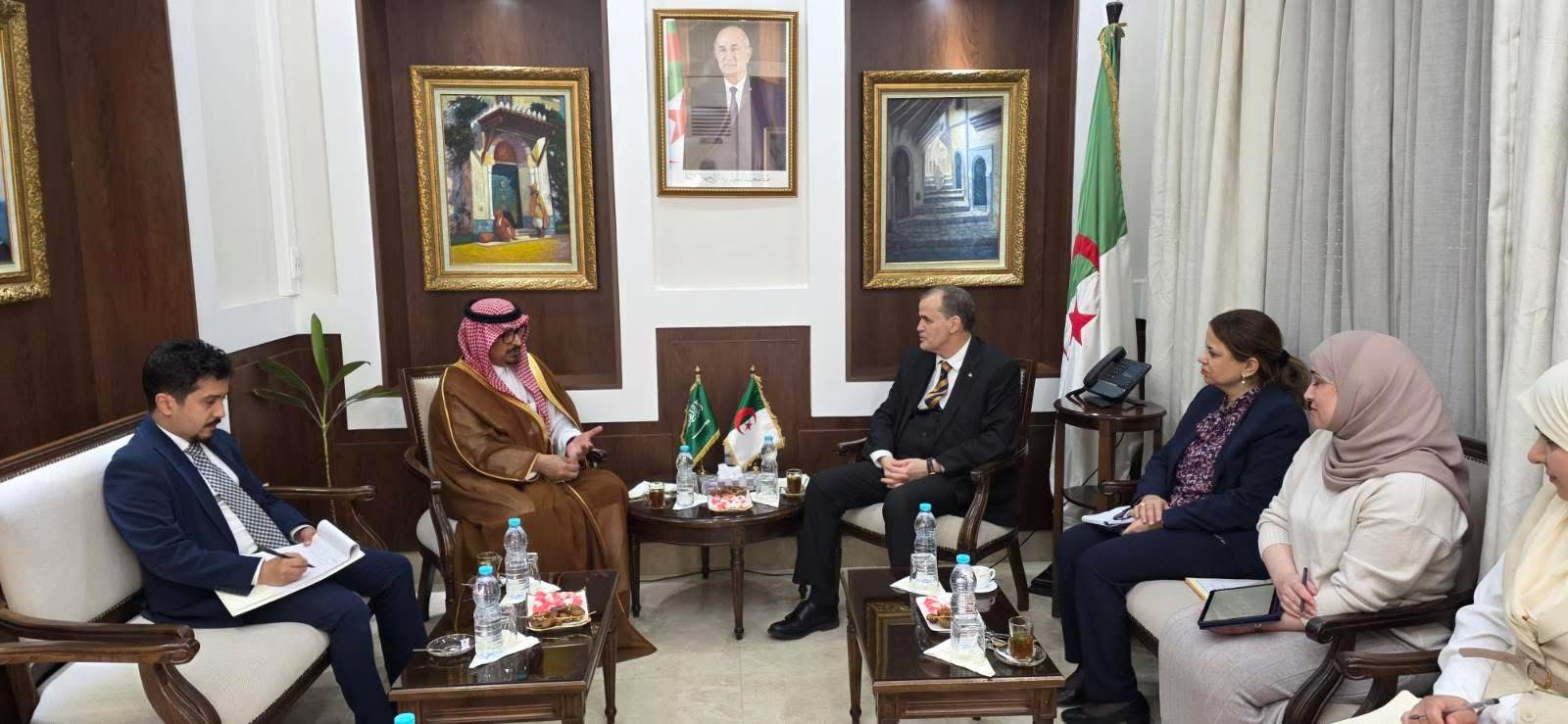 رزيق يبحث مع سفير المملكة العربية السعودية تعزيز التعاون التجاري وتنشيط المبادلات الثنائية