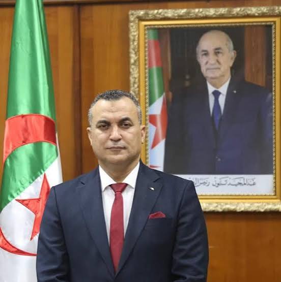 الجزائر توسع نشاط مراكز الاتصال وترفع سقف الطموحات إلى 2029