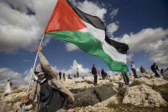 فصائل فلسطينية تستنكر قانون إعدام الأسرى وتصعيد الاحتلال في غزة