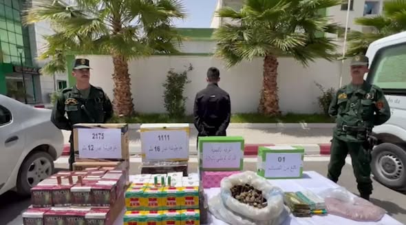 أم البواقي:إحباط عملية استيراد والمتاجرة بذخيرة الصيد مع حجز أزيد من 3 آلاف خرطوشة