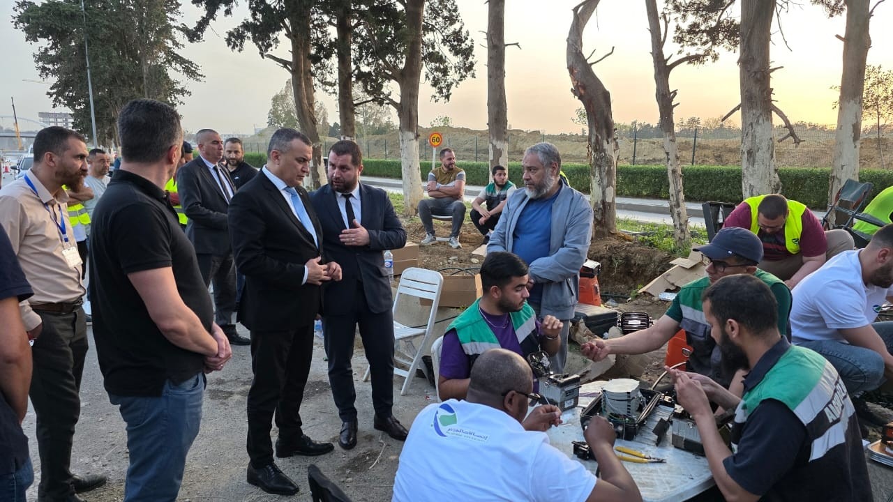 وزير البريد يقف على عملية إصلاح شبكة الألياف البصرية المتضررة جراء فعل تخريبي بالعاصمة