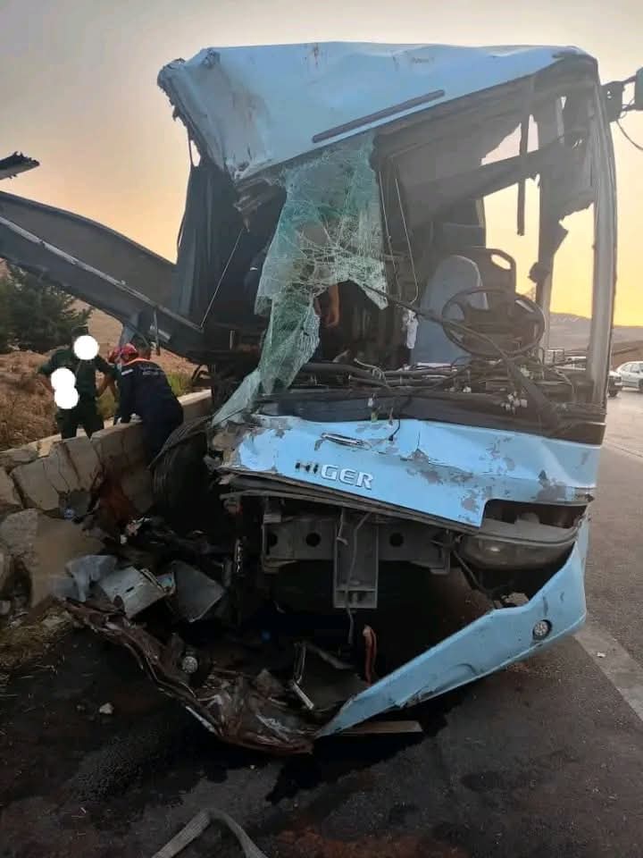 03 وفيات و31 جريحا في حادث إصطدام بعين الدفلى