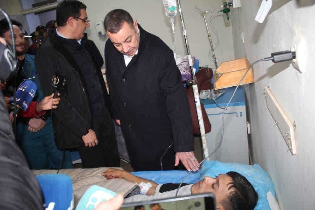 وزيرا الداخلية والصحة يقومان بزيارة تفقدية للاطمئنان على جرحى حادث بني عباس