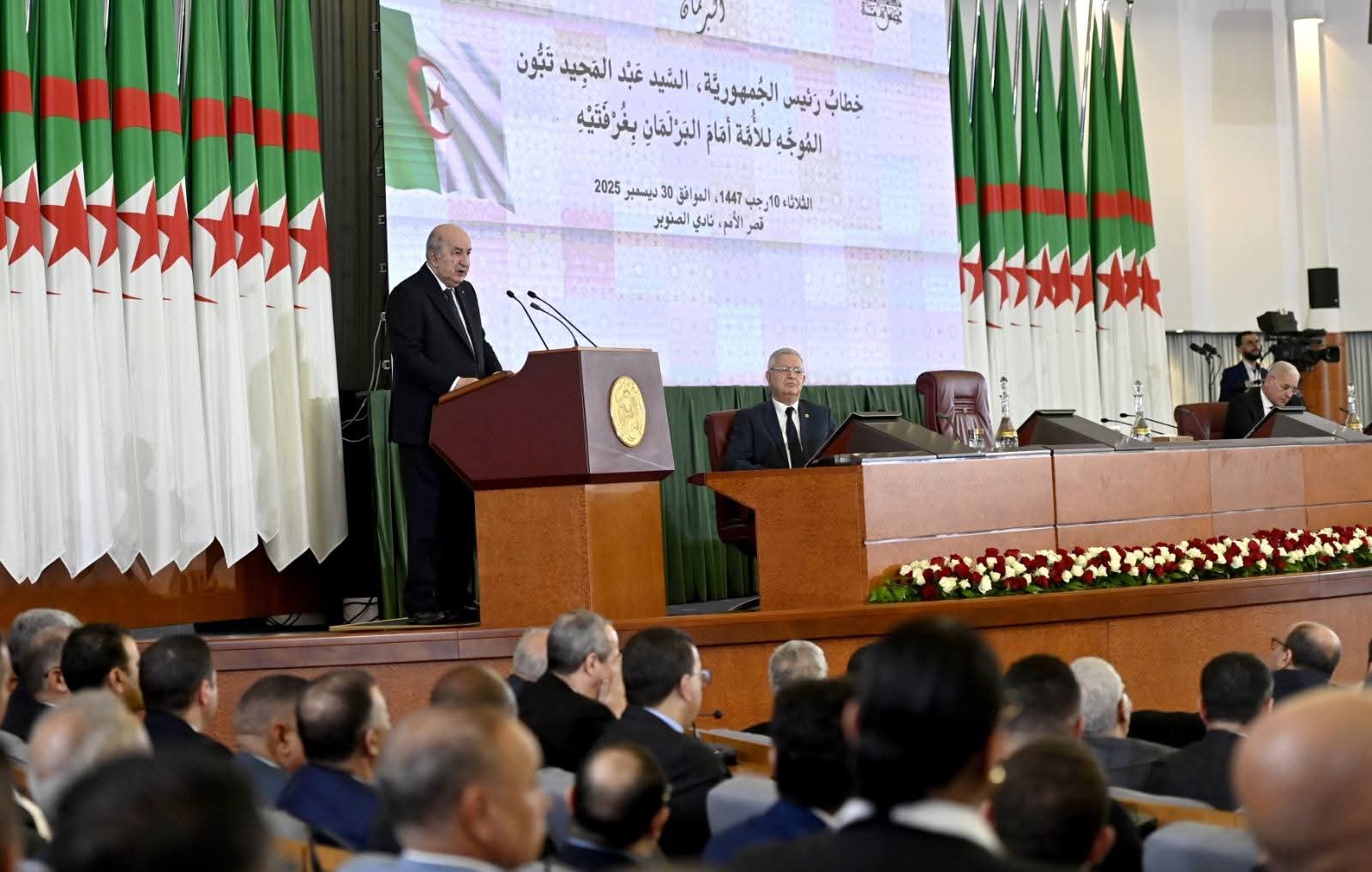 رئيس الجمهورية يجدد التزامه بالحوار السياسي مع الأحزاب