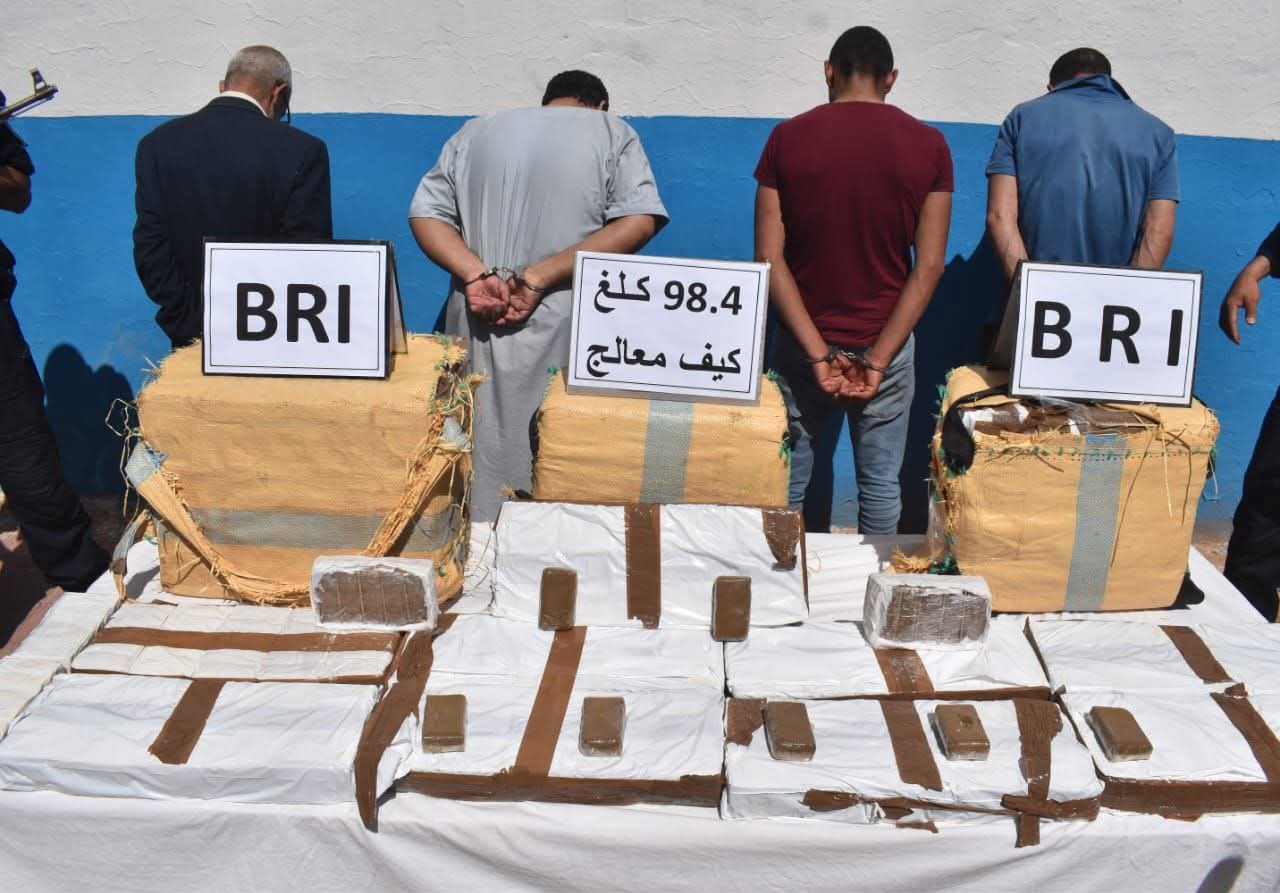 النعامة: تفكيك شبكة إجرامية وحجز قرابة 100 كلغ من المخدرات مصدرها المغرب
