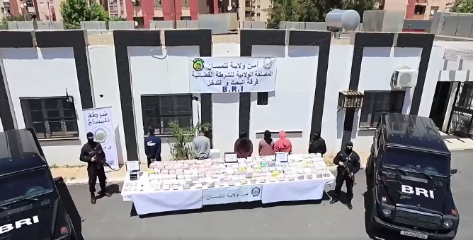 ضبط أزيد من 4 قناطير من الكيف المعالج بتلمسان مصدرها المغرب