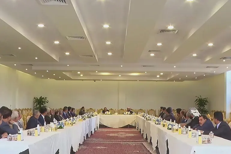 اليمن: حلّ المجلس الانتقالي الجنوبي والاستعداد لحوار شامل