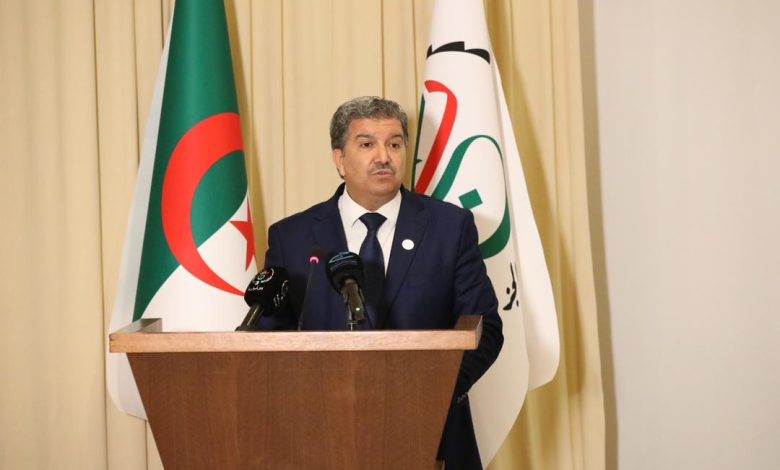 وزير الاتصال يشيد بجهود الأسرة الإعلامية في مرافقة مسيرة التنمية الوطنية الشاملة