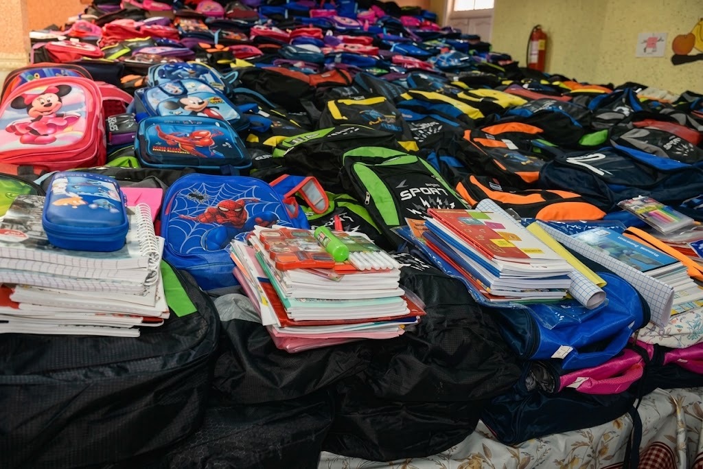 3500 محفظة مدرسية لفائدة تلاميذ متضرري حرائق جيجل