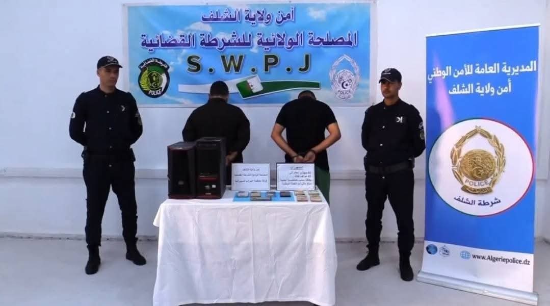 الشلف: توقيف “تيكتوكر” مروج لمحتويات مخلة بالحياء ويمارس نشاط مالي غير قانوني