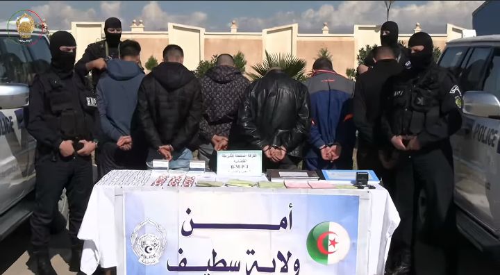 من بينهم طبيب وصيدلي..تفكيك شبكة مختصة في ترويج المهلوسات بسطيف