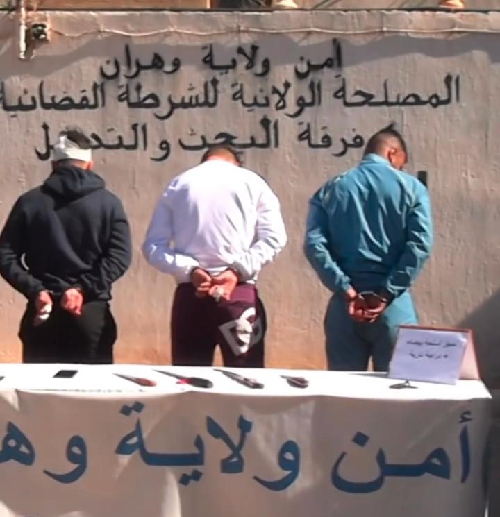 وهران: الإطاحة بعصابة أحياء تبث الرعب وتوقيف 03 أشخاص من عناصرها