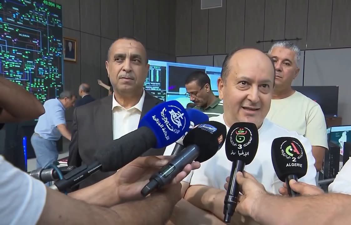 الوزير الأول: استرجاع الشبكة الكهربائية في ظرف وجيز “مفخرة للصناعة الكهربائية الجزائرية”