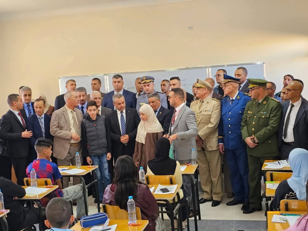 سعداوي يضع حجر الأساس لمتوسطة جديدة بالجلفة ويشرف على انطلاق امتحانات “البيام”