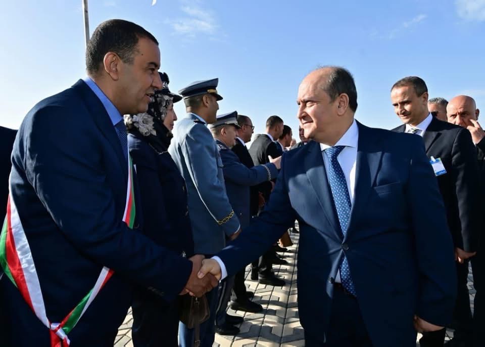 الوزير الأول يطلق مشروع صناعي جديد لتعزيز تصنيع مكونات السيارات محليًا