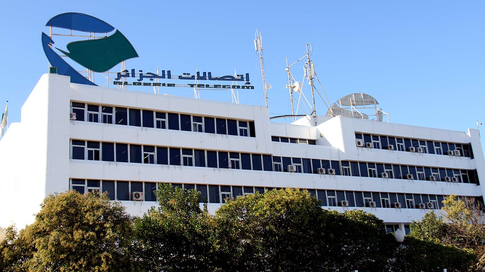 اتصالات الجزائر تدعو إلى تغيير كلمة مرور الـWi-Fi بانتظام لحماية الشبكة