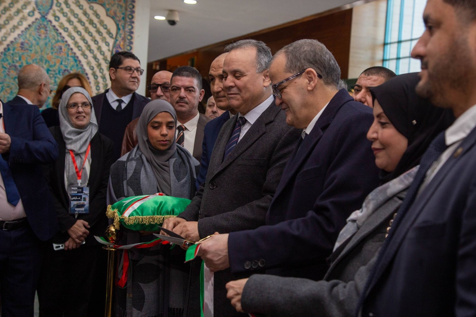 وزير التجارة الخارجية يشرف على افتتاح المعرض الوطني للمنتجات الجزائرية المصدرة