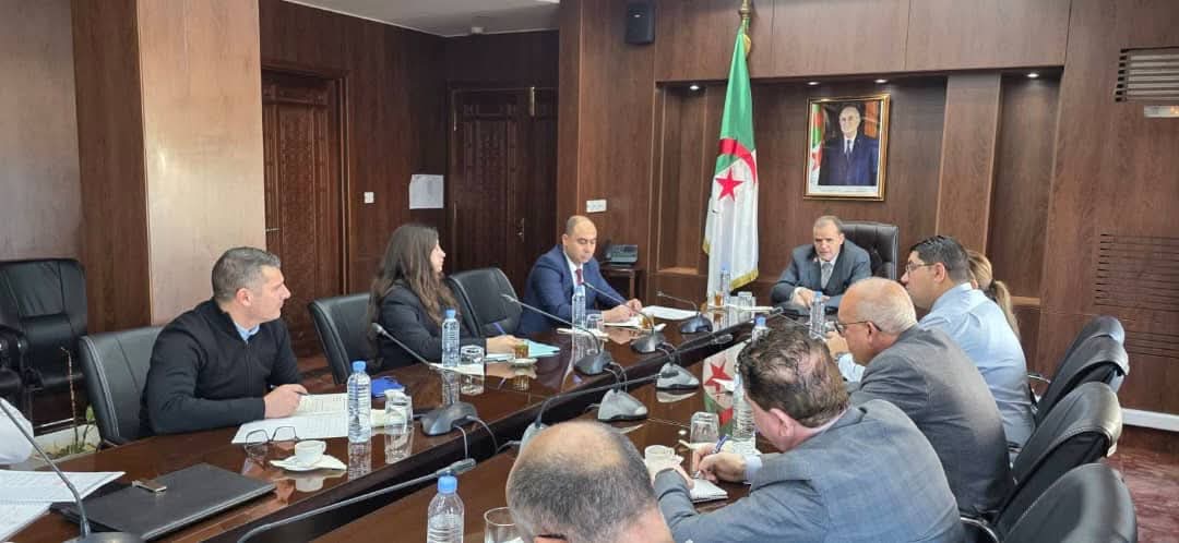 تنصيب لجنة التحكيم لجائزة رئيس الجمهورية لأحسن مُصدّر