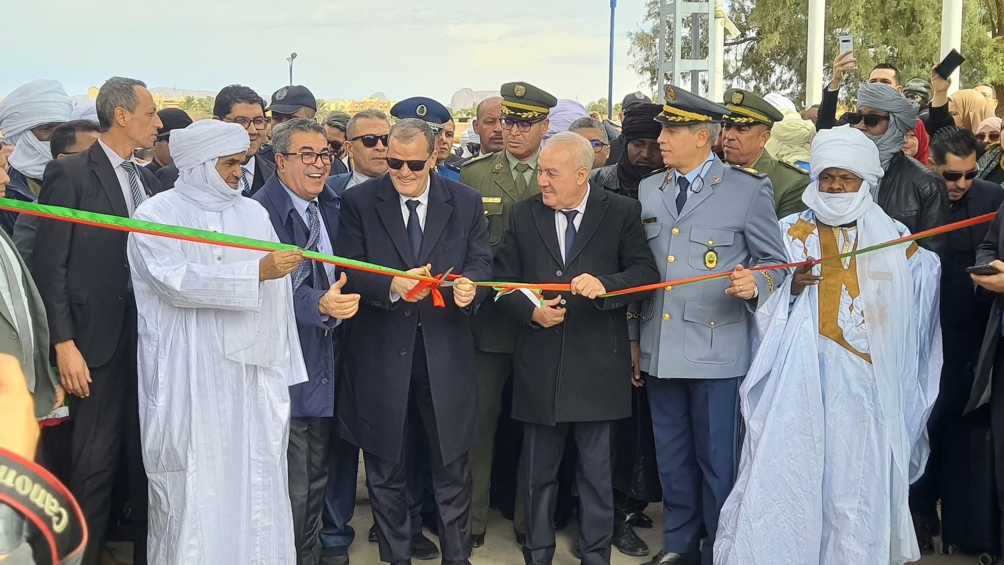رزيق يفتتح صالون المنتجات الجزائرية للتصدير بتمنراست