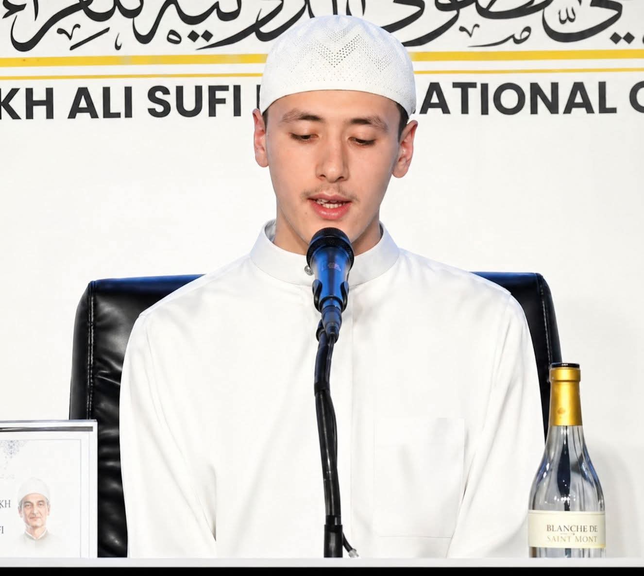 القارئ الجزائري صلاح الدين رمال يفوز بالمرتبة الأولى في الفرع الأول من مسابقة القرآن الكريم بدكار