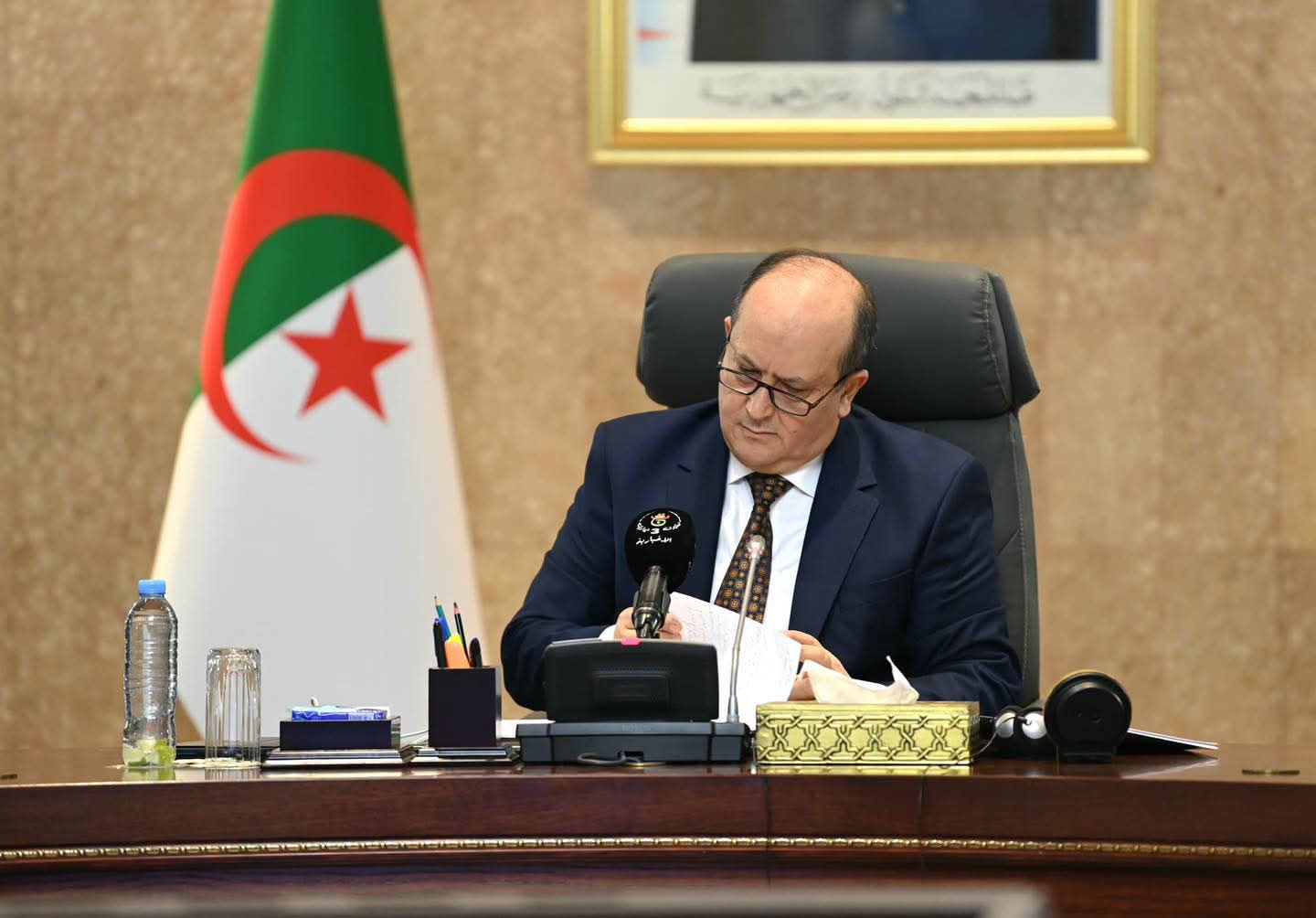 الوزير الأول يؤكد على ضرورة الإطلاق الفوري لعملية إحصاء العقار الاقتصادي