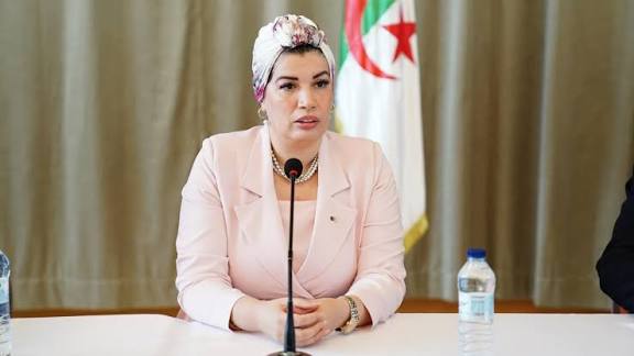 صورية مولوجي تهنئ الجزائريين بذكرى يوم الشهيد
